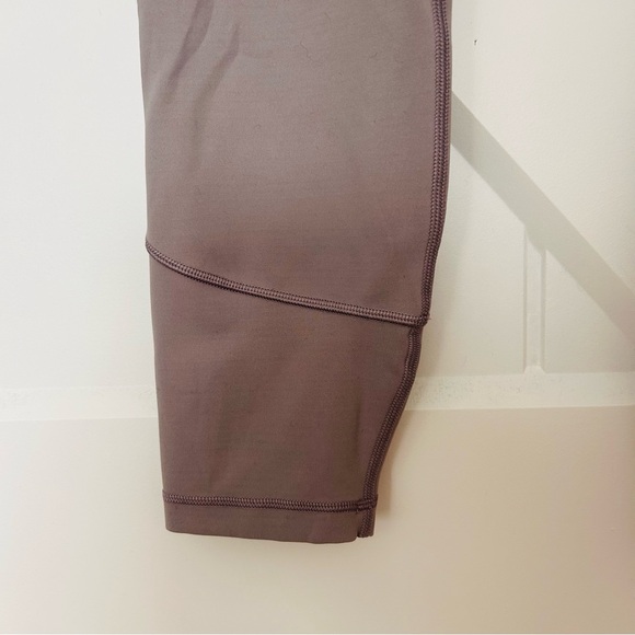 Lululemon in Movement Tight 25" *Everlux - Picture 5 of 7